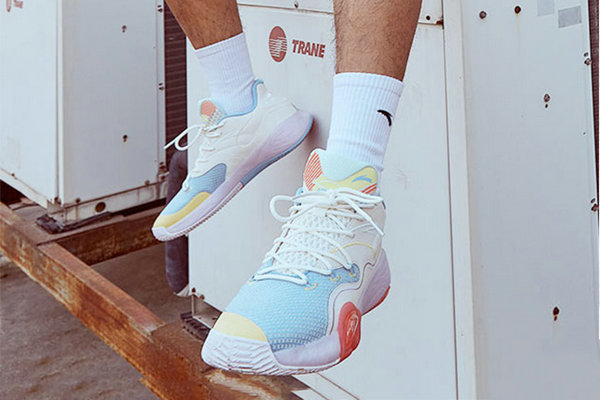 安踏「水泥泡泡」篮球鞋全新版本公布，三色齐发